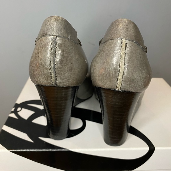 Nine West - 3.5” wedges - “Smooch” - leather - size 5 - grey - good condition - Picture 3 of 5